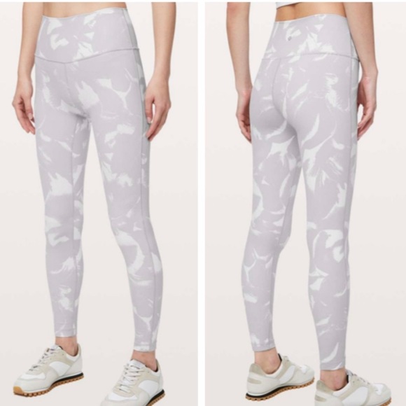 lululemon athletica Pants - Lululemon Wunder Under High rise leggings 28” Flower Pop White Silver Size 6